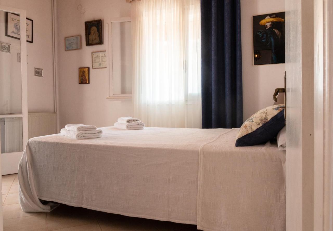 Ilia'S Holiday Home Peritheia Esterno foto