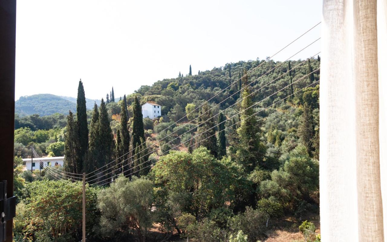 Ilia'S Holiday Home Peritheia Esterno foto